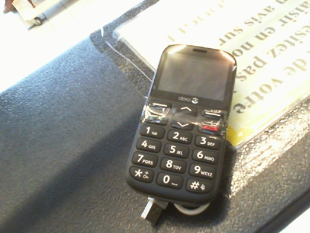 Téléphone portable DORO