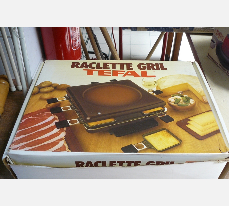 Petit Electro-Ménager - Appareil raclette <br>TEFAL - DEPOT VENTE DE TOURS  - Articles neufs et occasions - Professionnel - Dépôt vente - Occazetneuf