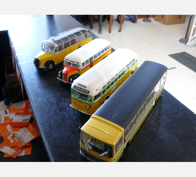 Miniature BUS