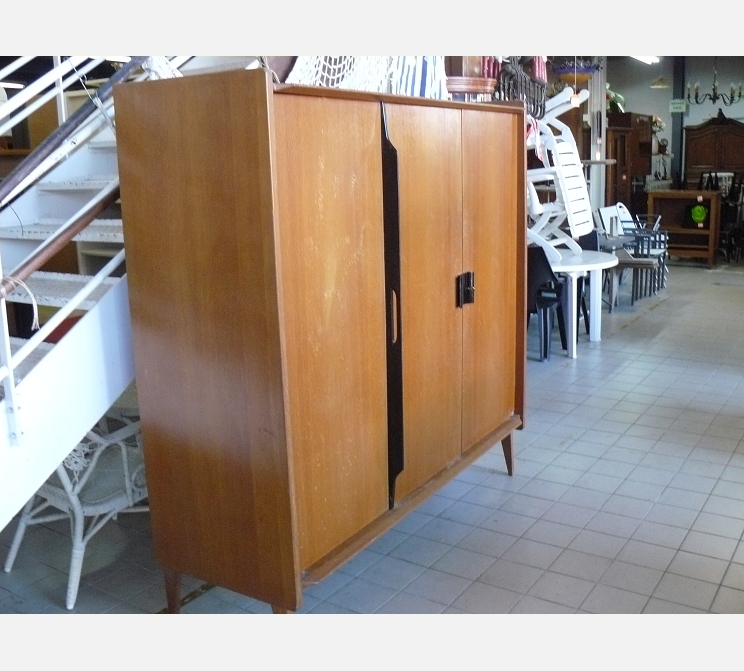 Armoire ROGER LANDAULT||Ã  rafraÃ®chir||clé 