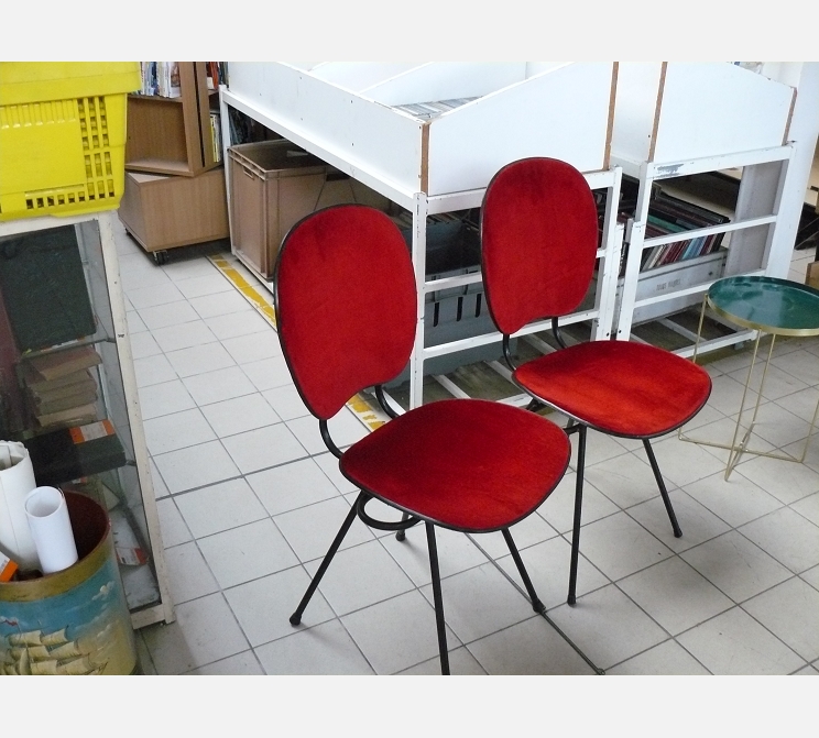Paire de chaises||rouge, année 60