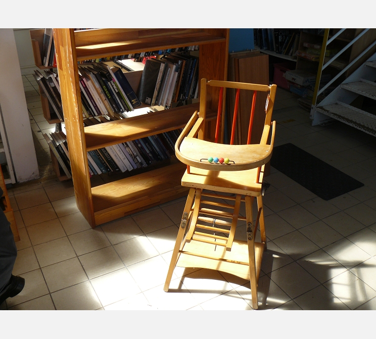 Chaise haute / bureau|| ancienne