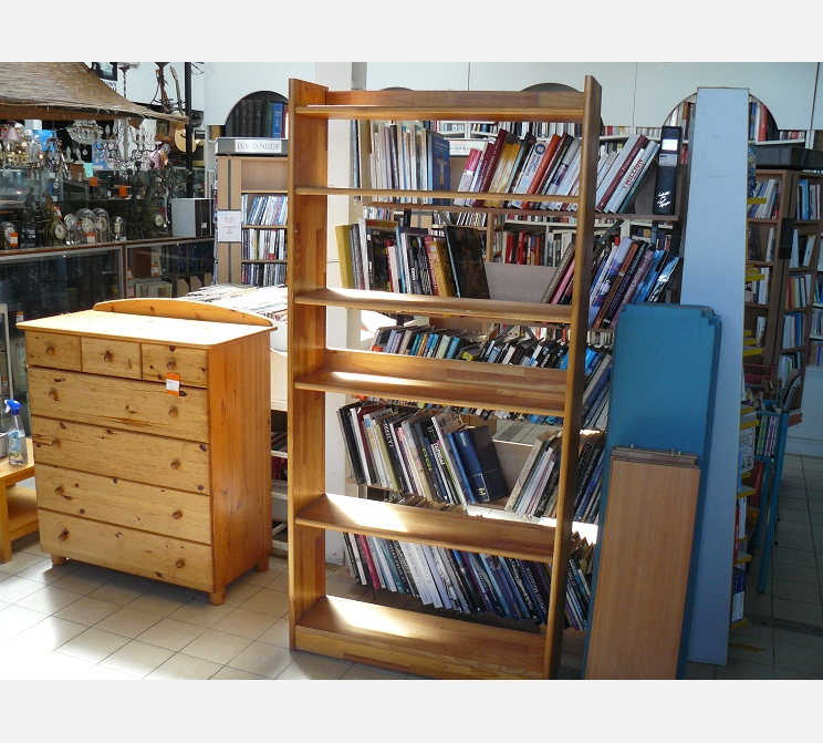 Etagère en pin