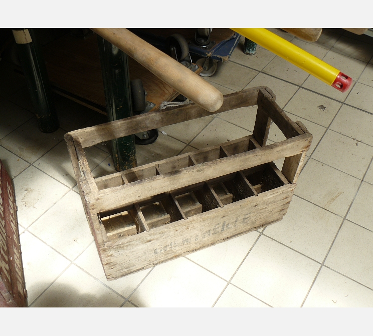 Caisse de transport||10 bouteilles, en bois