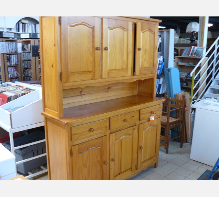Buffet de cuisine||en pin, 6 P + 3 T