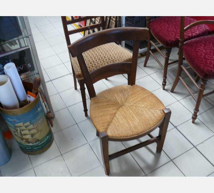 Chaise paillée