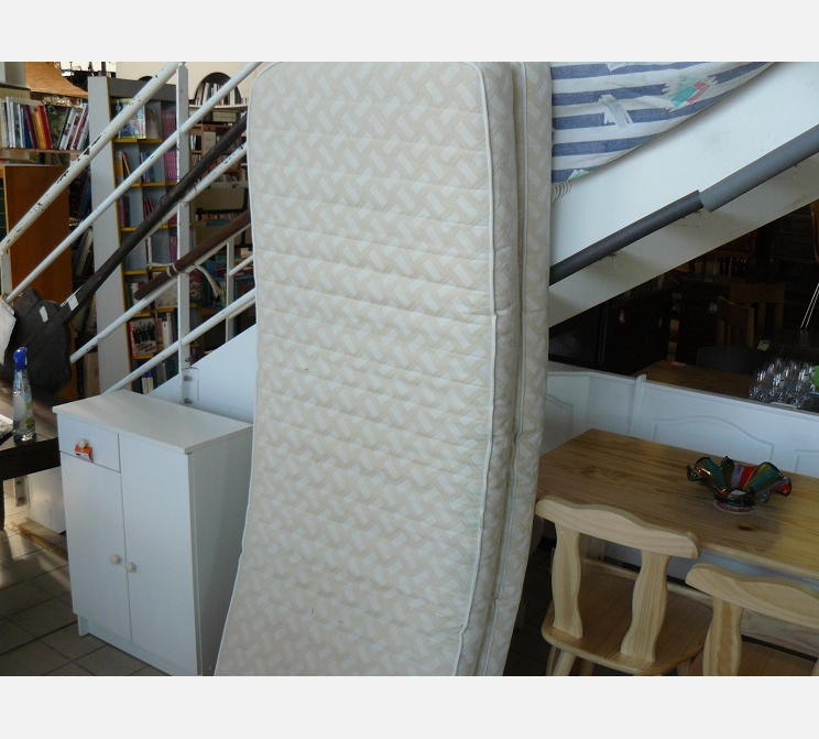 Lot de 2 matelas||70x190 cm