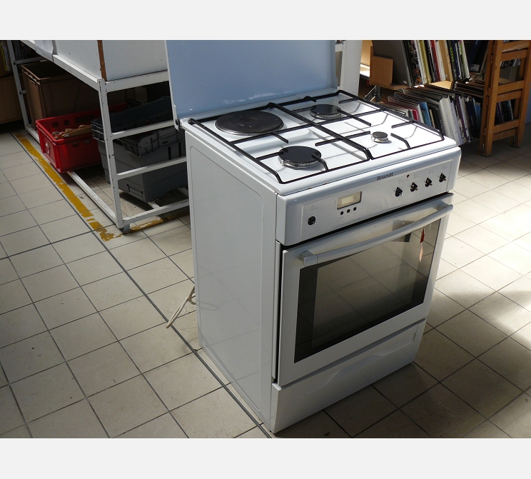 Gazinière BRANDT||gaz bouteille||acc local