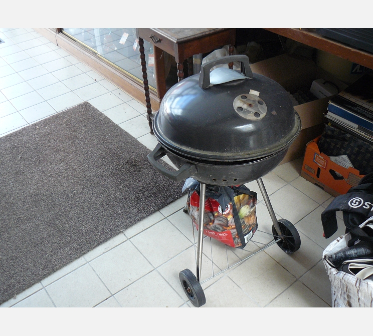 Barbecue avec charbon
