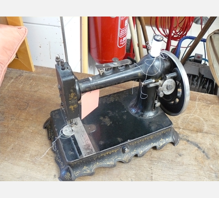 Machine Ã  coudre ||ancienne