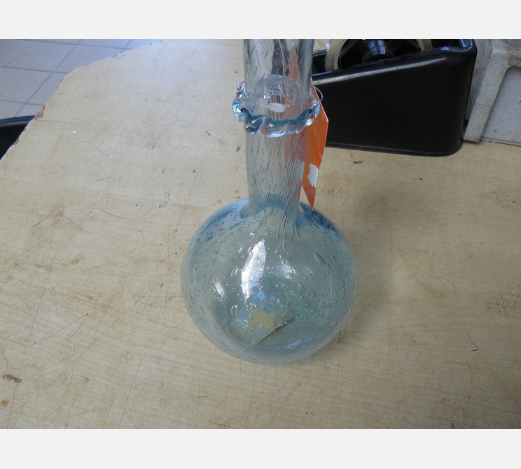 Carafe bullée bleue||style BIOT