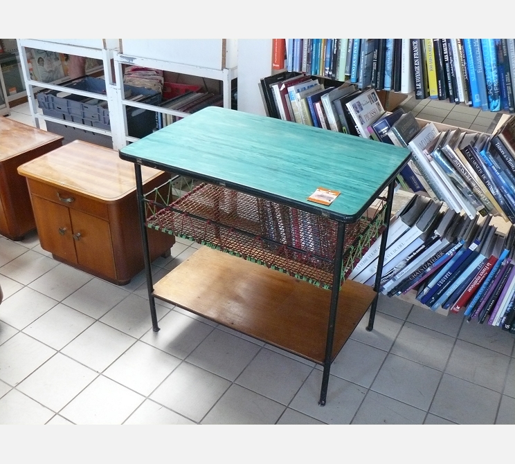 Desserte vintage||plateau vert