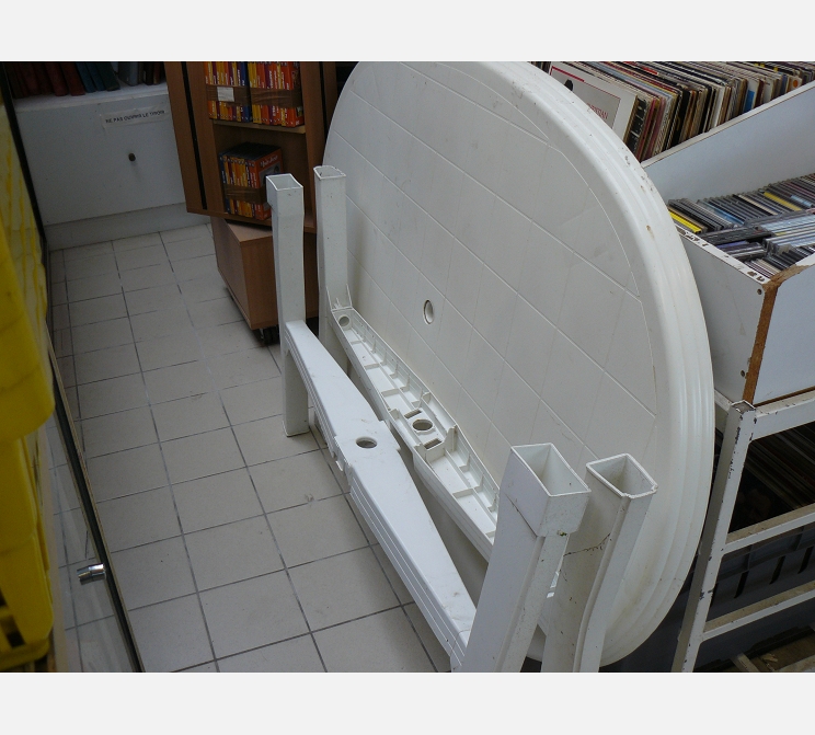 Table de jardin||ovale, PVC blanche