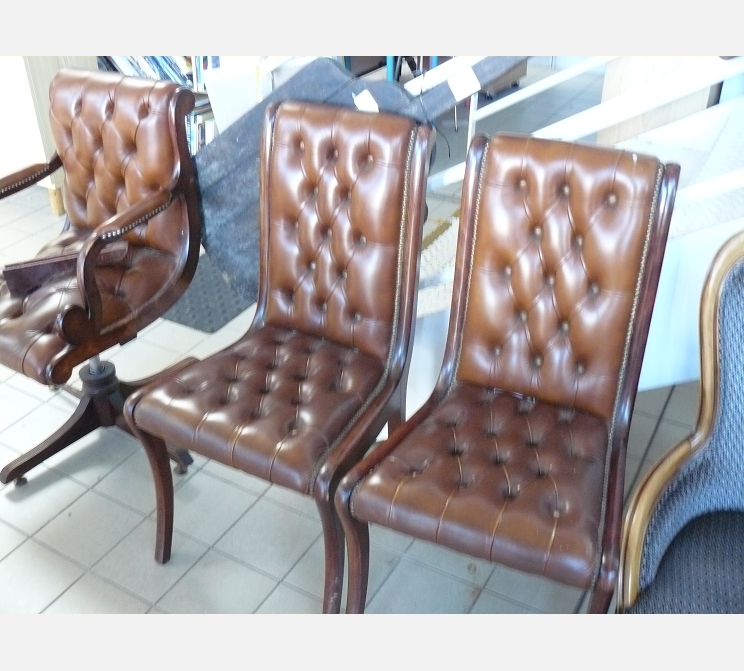 Paire de chaises cuir||marron
