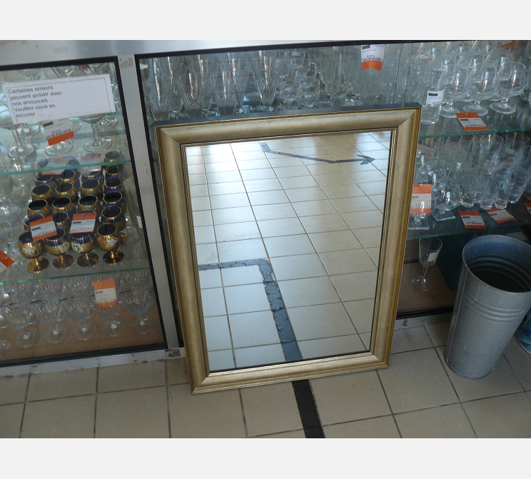 Miroir contour doré