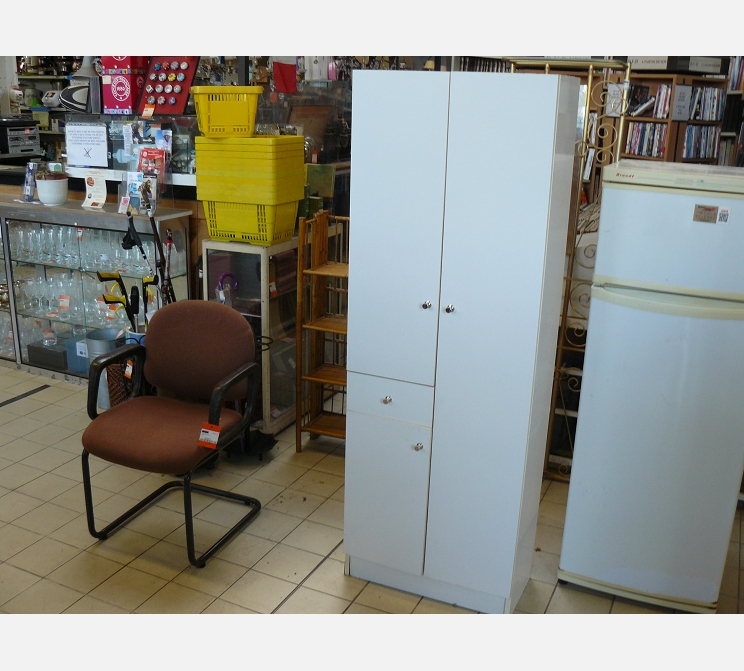 Meuble de salle de bain||mélaminé blanc