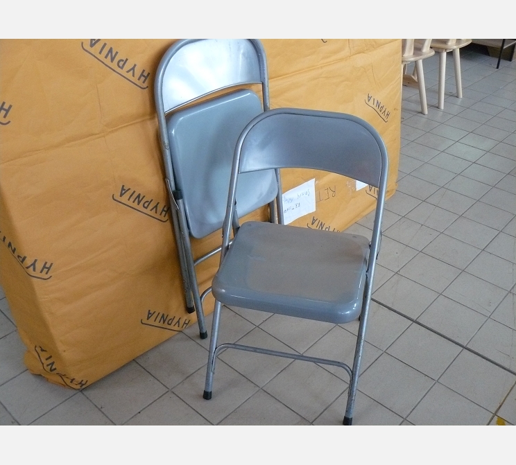 Paire de chaises||métal grises