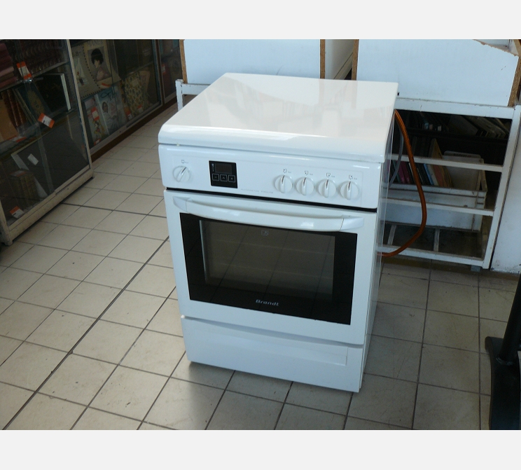 Gazinière BRANDT pyrolyse||gaz de ville / bouteille||acc local