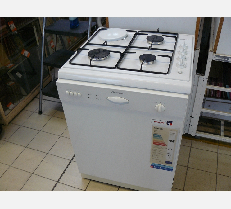 Combiné Lave vaisselle BRANDT||plaque de cuisson (gaz ville)||acc local