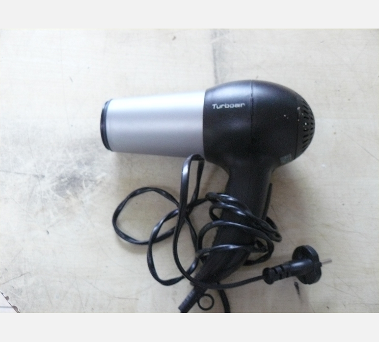 Sèche cheveux 