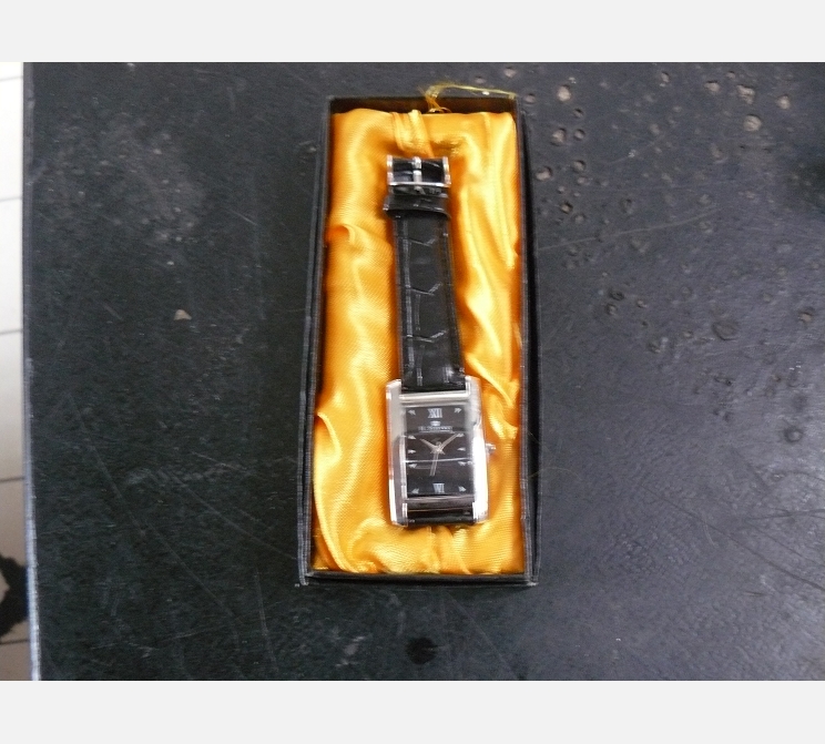 Montre H STEINWAY||neuve quartz