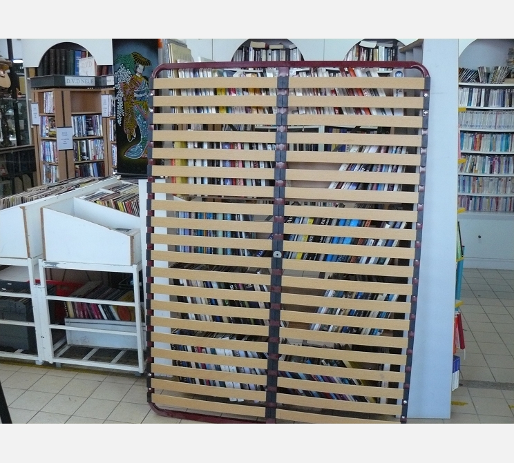 Cadre métallique ||140x190 cm