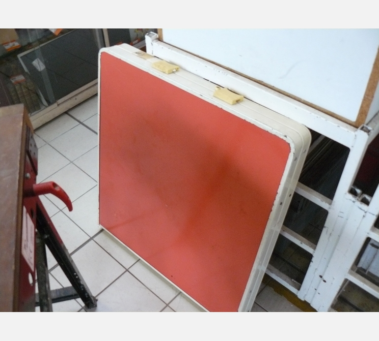 Table de camping||pliable, orange