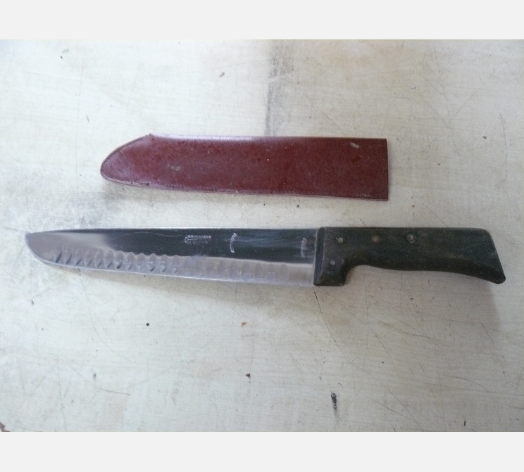 Couteau Ã  découper||prulhiere modèle 