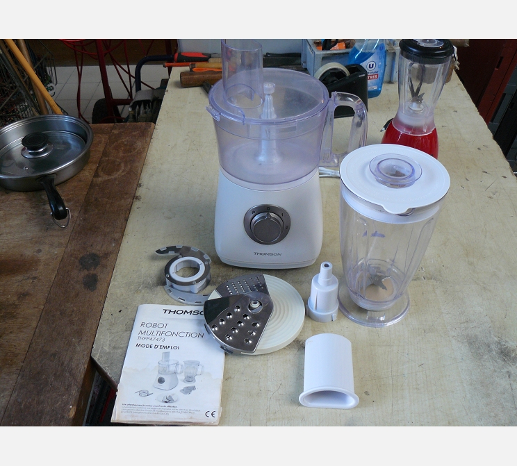 Robot multi fonctions||THOMSON THFP47473||acc local