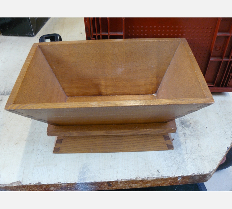 Jardinière pétrin en bois