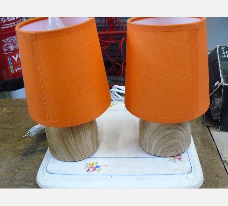 Paire de lampes ROHS||abat jour orange