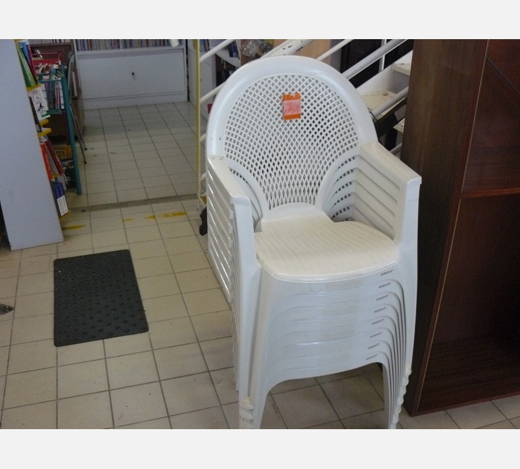 Lot de 7+1 fauteuils||de jardin ALLIBERT||