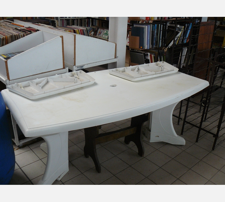 Table de jardin||pliable, blanche