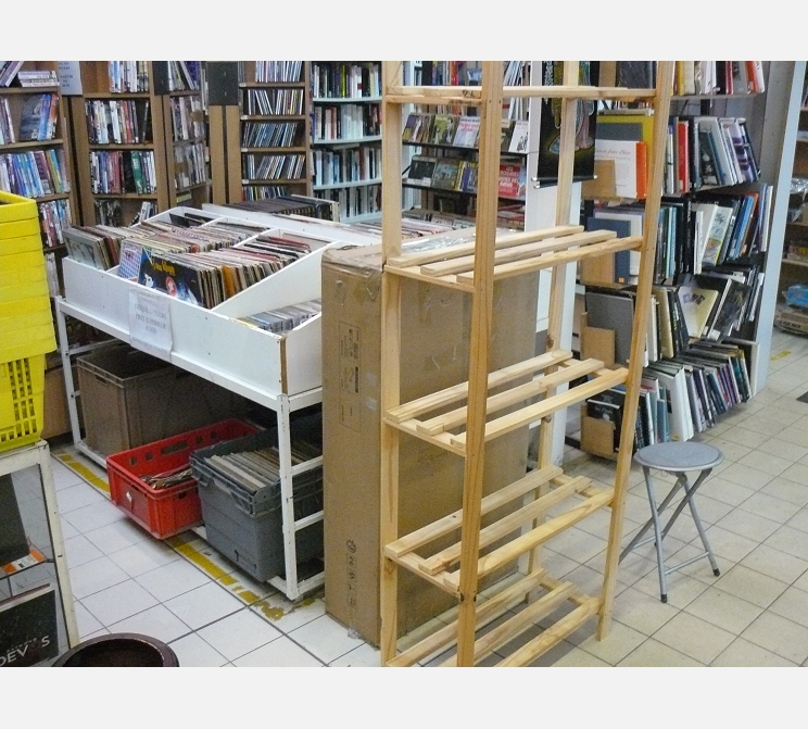 Etagère en pin||5 tablettes