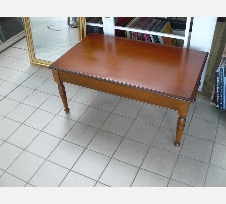 Table basse teinte merisier