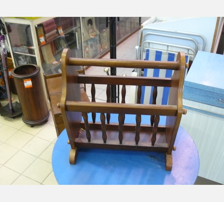 Porte revues||en bois