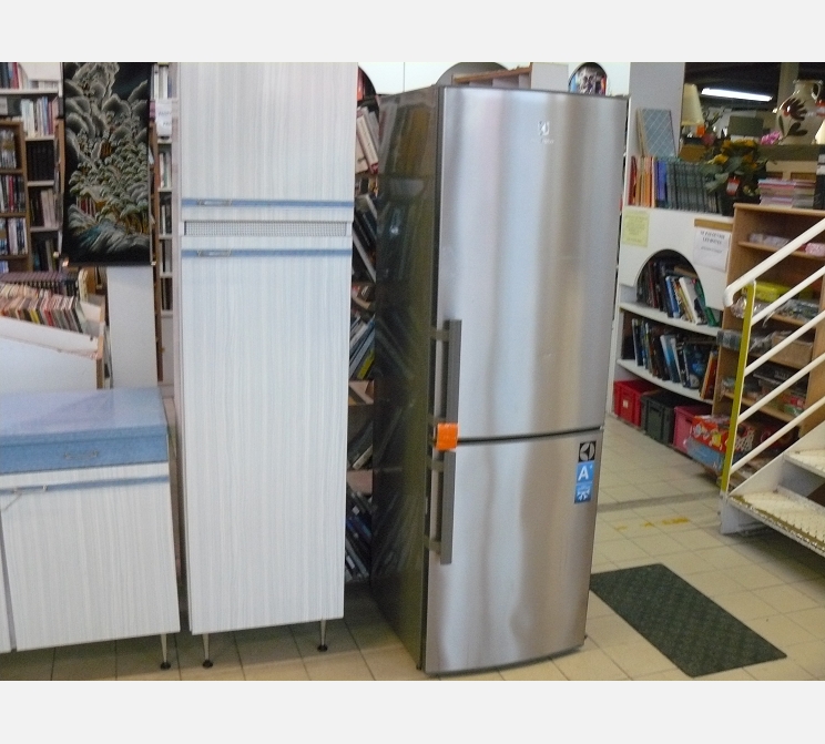 Réfrigérateur / congélateur||ELECTROLUX