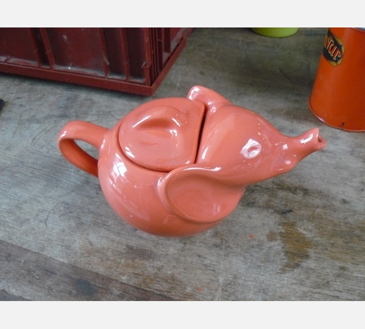 Théière l'éléphant||vintage