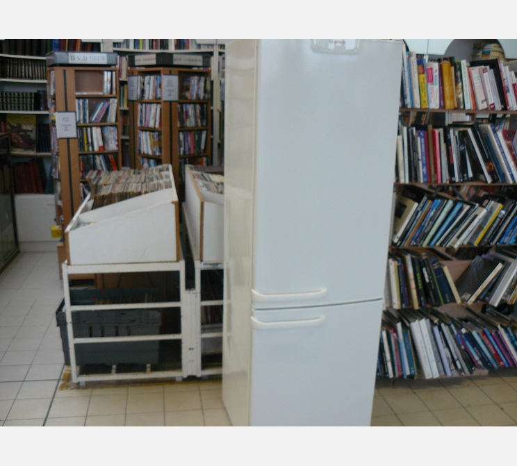 Réfrigérateur / congélateur||BOSCH||3 bacs, double moteur 