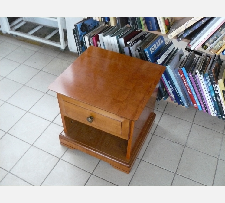 Chevet teinte merisier||1 tiroir