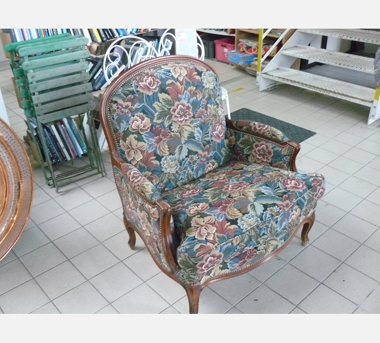 Fauteuil style louis XV