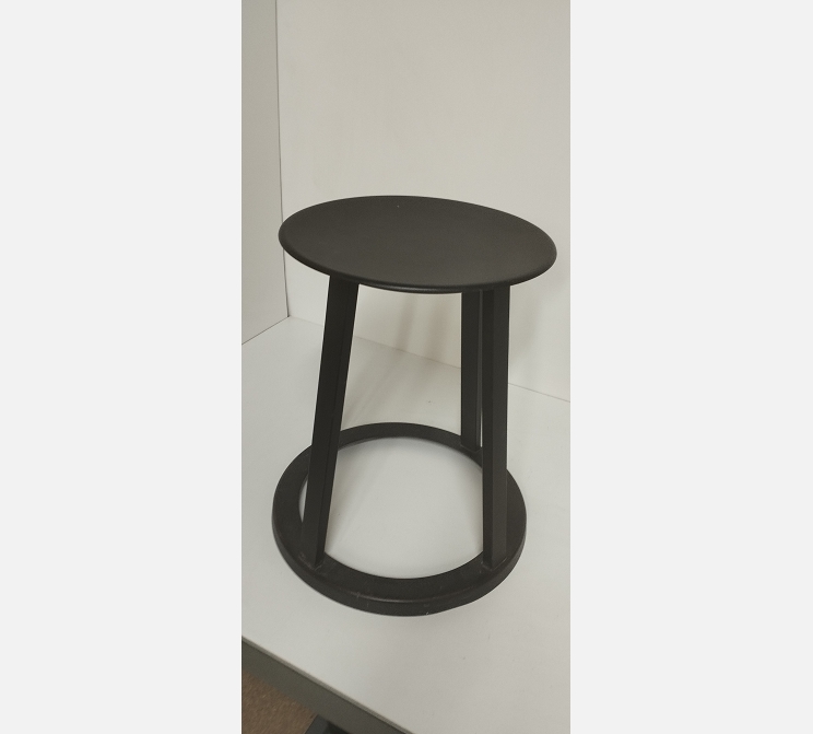Tabouret en métal noir||