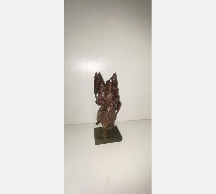 Statuette en résine bouddhiste