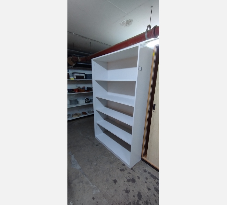 Grande Etagère en métal grise